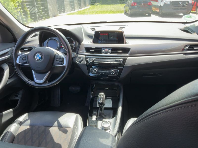 BMW X1 xDrive 20d xLine — zdjęcie 12