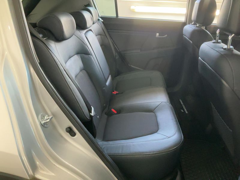 Kia Sportage 2.0 GDI Spirit 4WD — zdjęcie 14