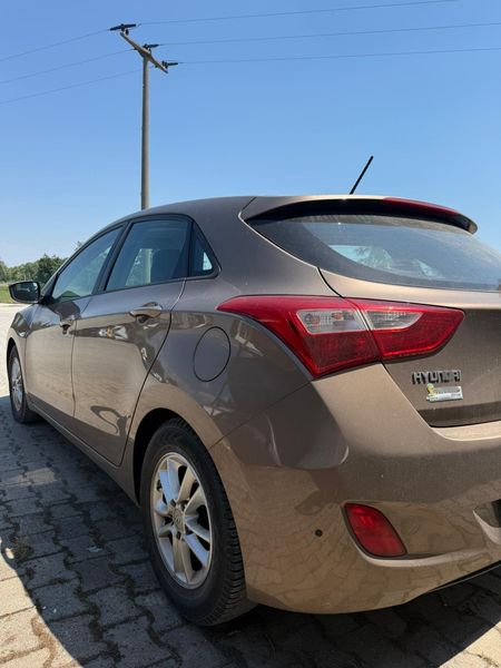 Hyundai i30 1.4 FIFA World Cup Edition 2015 – снимка 6