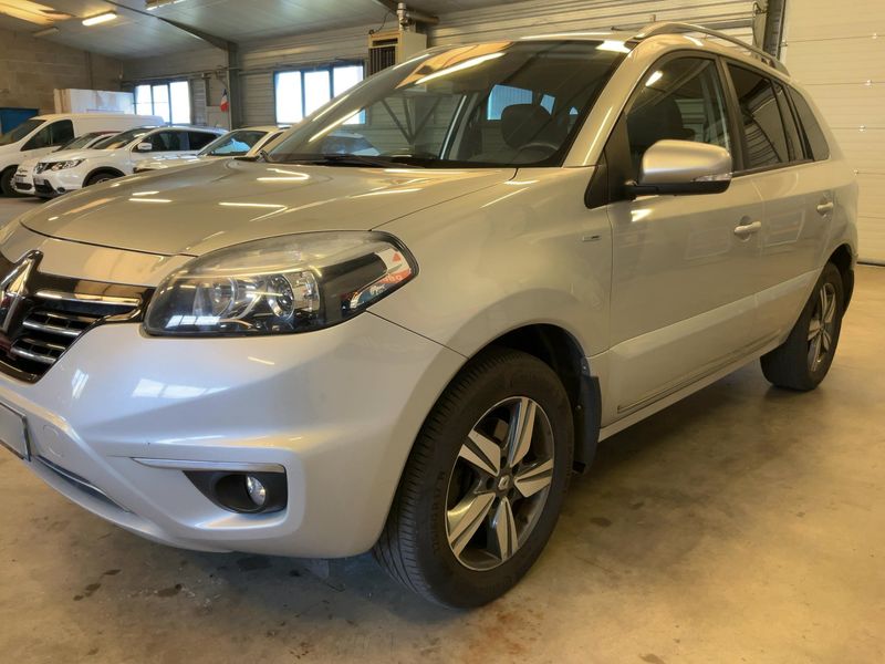 Renault Koleos 2.0 dCi BOSE Edition — zdjęcie 2