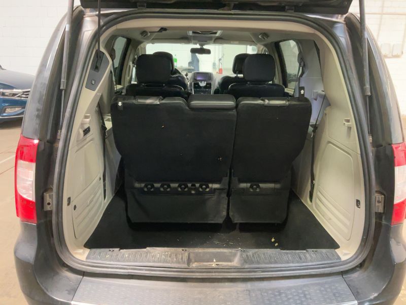 Lancia Voyager 2.8 JTDM Platinum — zdjęcie 10