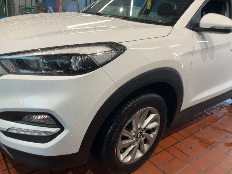 Hyundai Tucson 1.6 Intro Edition blue 2WD — zdjęcie 2