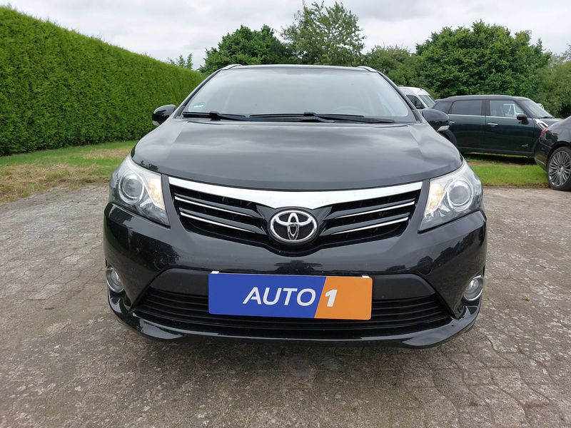 Toyota Avensis 1.8 Edition — zdjęcie 7