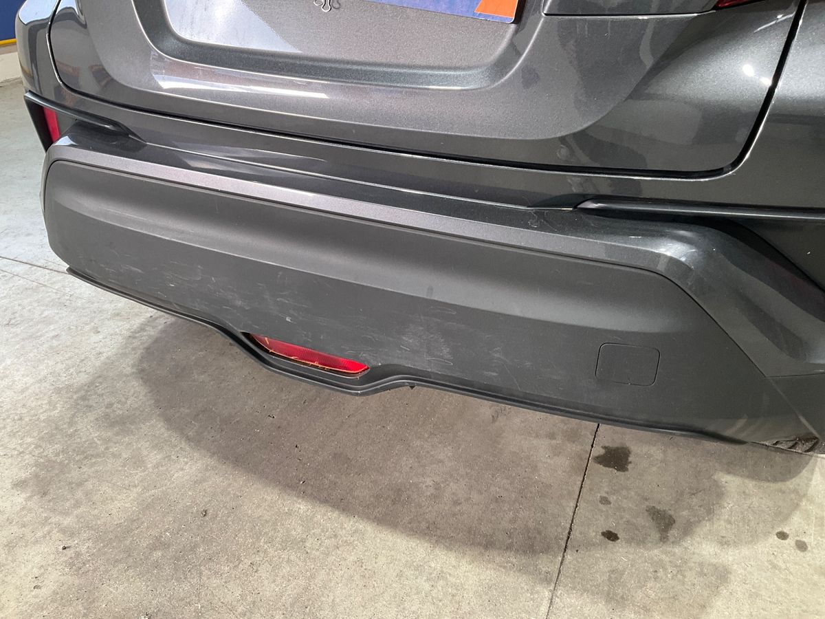Toyota C-HR 2018 — photo 38
