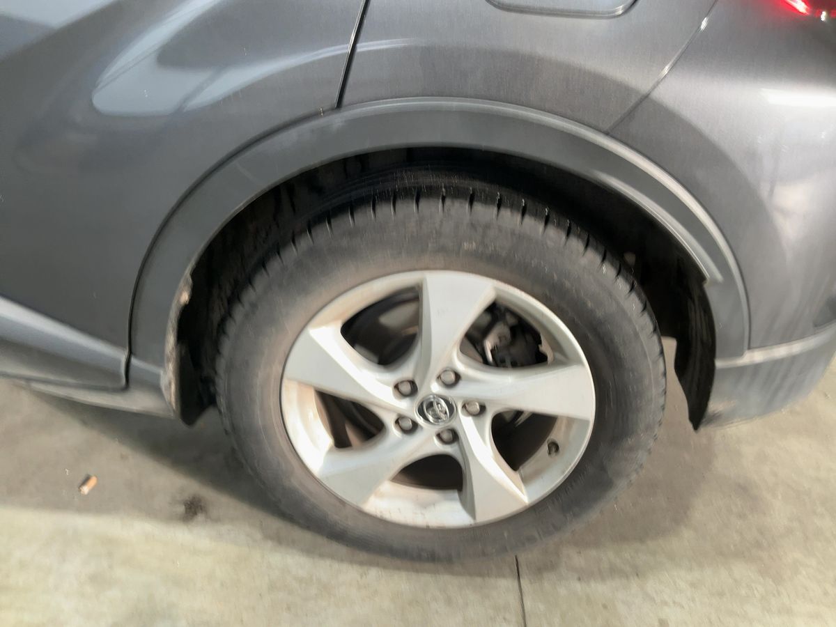 Toyota C-HR 2018 — photo 6