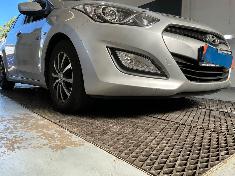 Hyundai i30 1.6 CRDi Style 2014 – снимка 68