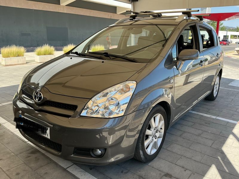 Toyota Corolla Verso 2.2 D-4D Sol