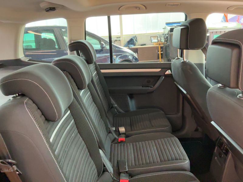 Volkswagen Touran 1.6 TDI Cup BlueMotion Tech 2014 – снимка 19