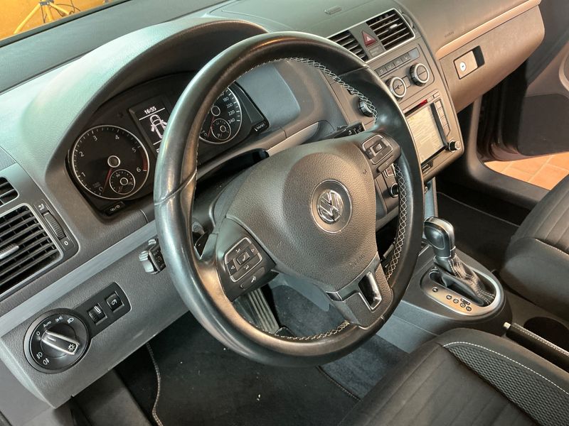 Volkswagen Touran 1.6 TDI Cup BlueMotion Tech 2014 – снимка 38