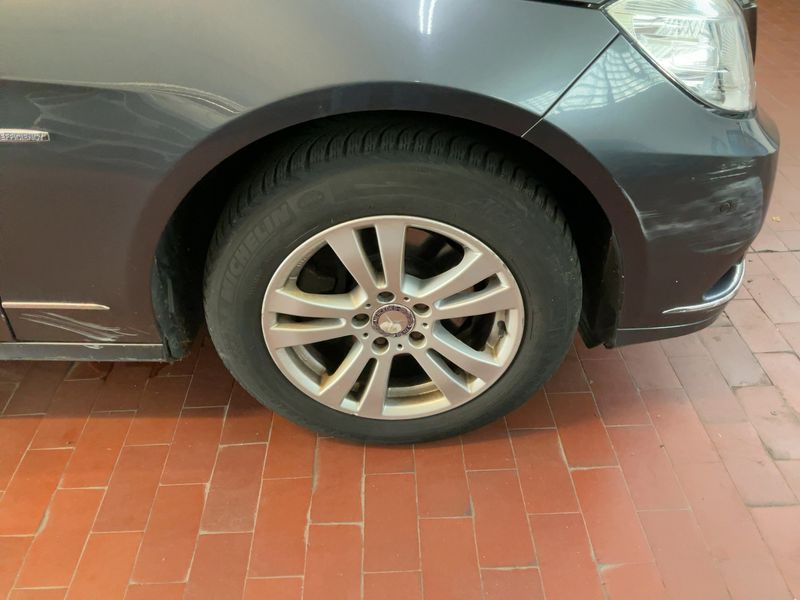 Mercedes-Benz E-Klasse E 200 CGI BlueEfficiency Elegance 2009 – снимка 11