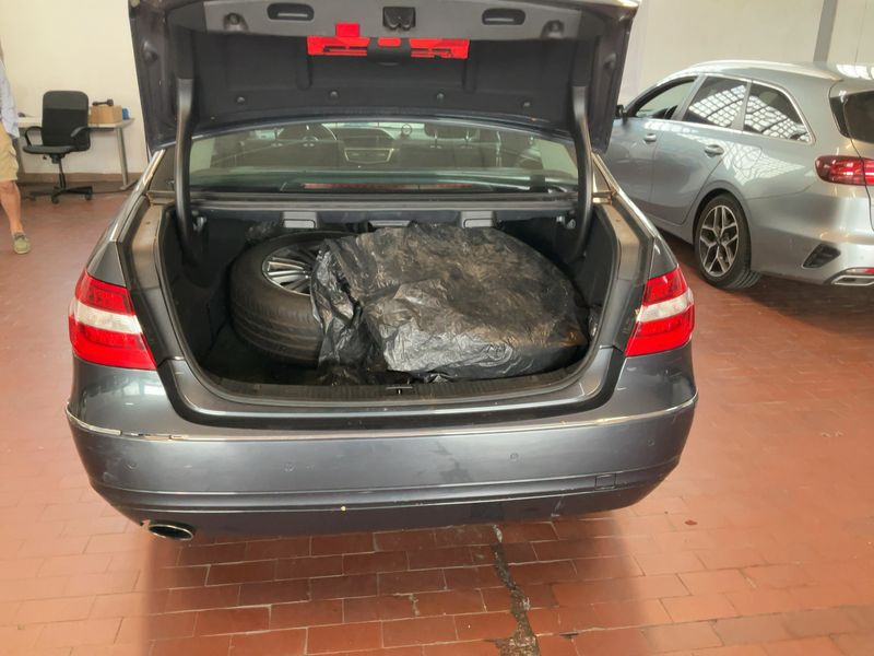 Mercedes-Benz E-Klasse E 200 CGI BlueEfficiency Elegance 2009 – снимка 16
