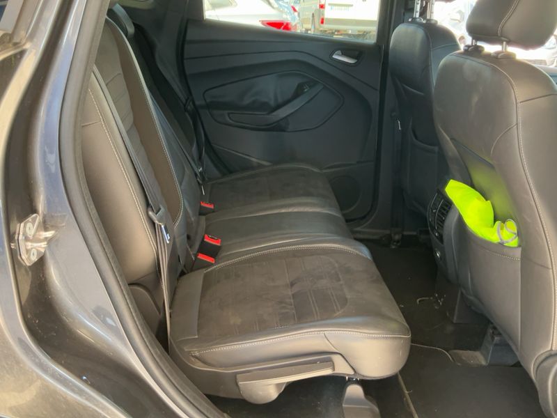 Ford Kuga 2.0 TDCi ST-Line 2017 – снимка 19