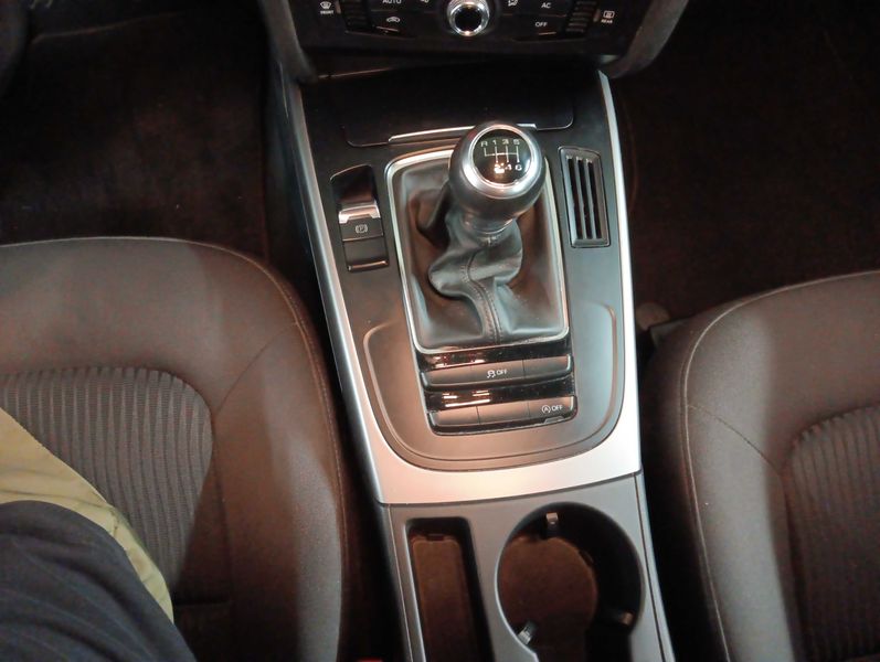 Audi A4 1.8 TFSI Attraction — zdjęcie 21
