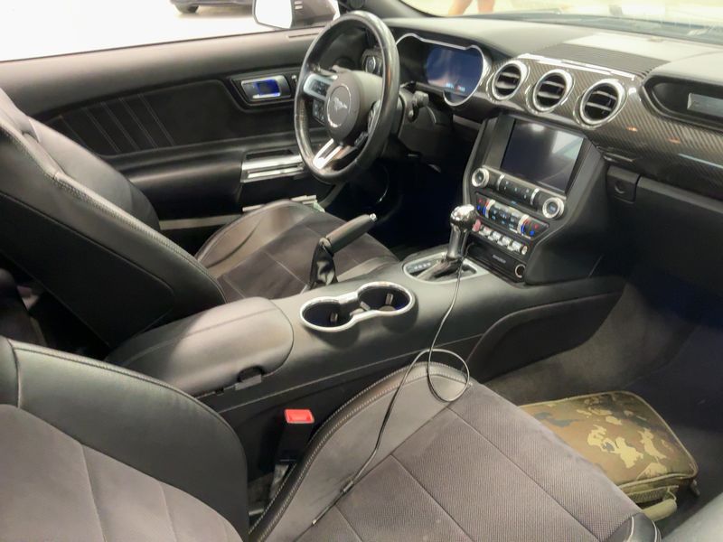 Ford Mustang 5.0 Ti-VCT V8 GT Convertible — zdjęcie 11