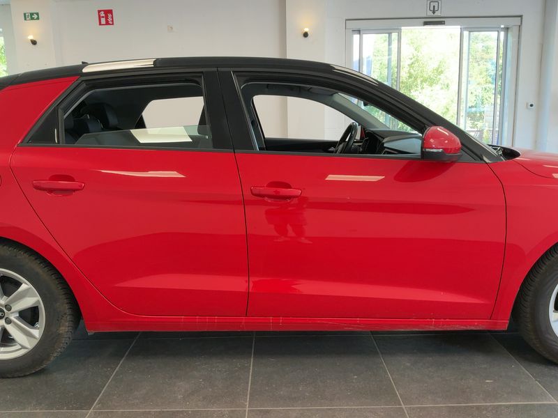 Audi A1 Sportback 35 TFSI — zdjęcie 7