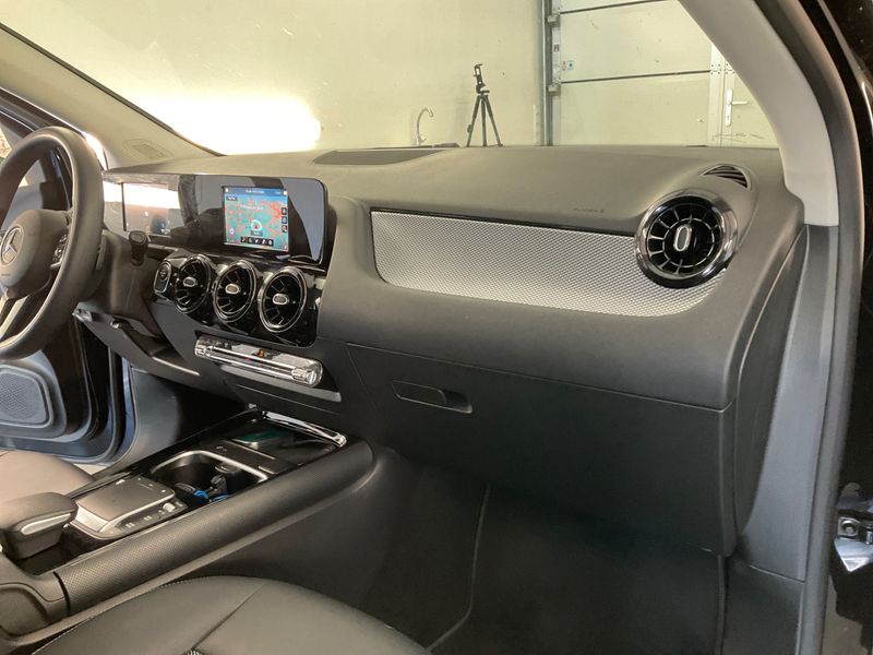 Mercedes-Benz B-Klasse B 250e 2022 – снимка 33