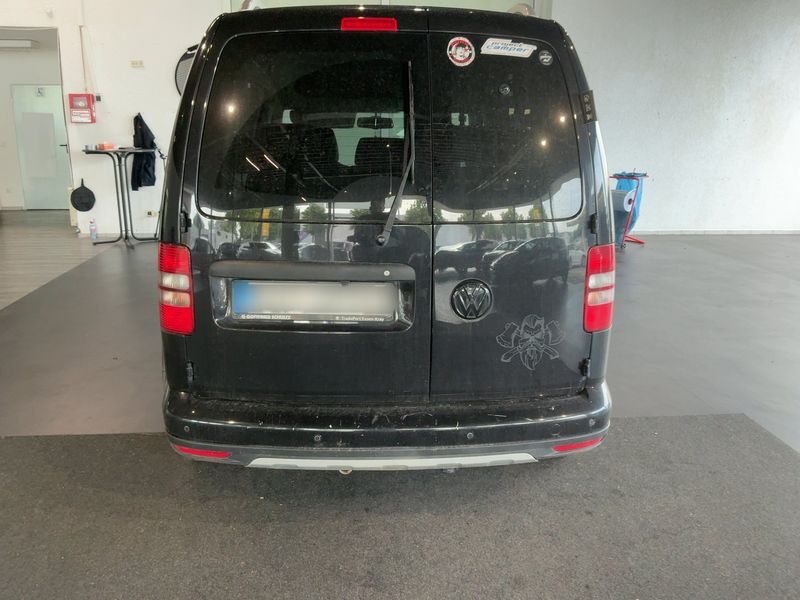 Volkswagen Caddy 2.0 TDI CrossCaddy — zdjęcie 5