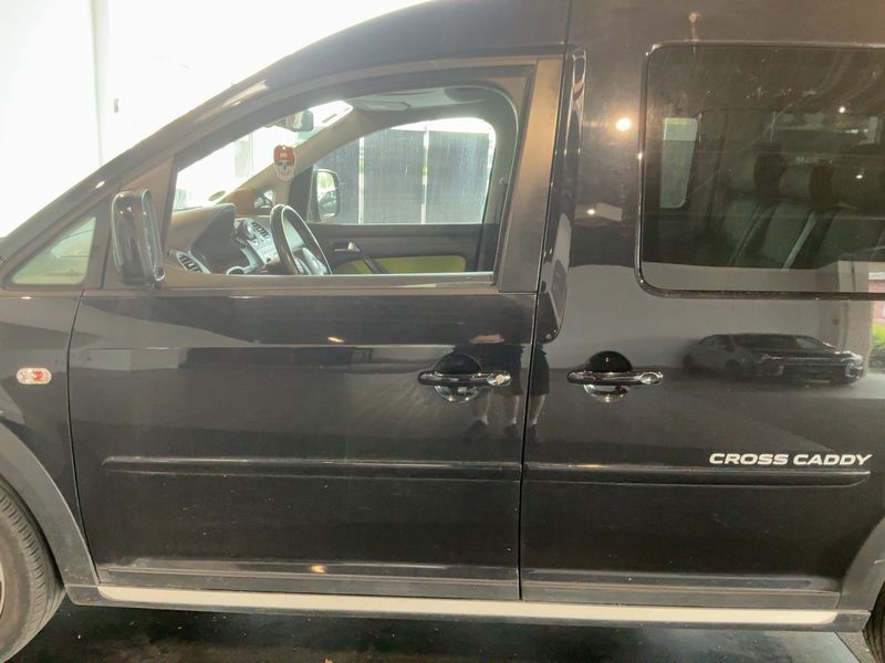 Volkswagen Caddy 2.0 TDI CrossCaddy — zdjęcie 4