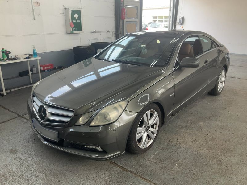 Mercedes-Benz E-Klasse E 350 CDI BlueEfficiency Avantgarde 2009 – снимка 1