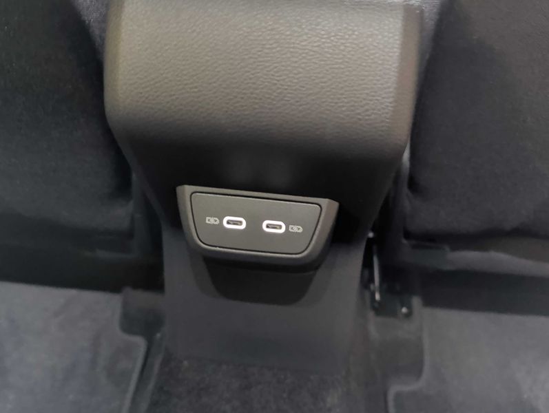 Volkswagen Taigo 1.0 TSI Life — zdjęcie 21