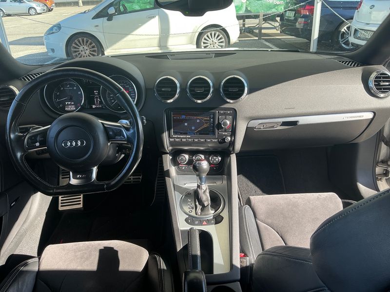Audi TTS 2.0 TFSI quattro Coupe — zdjęcie 12