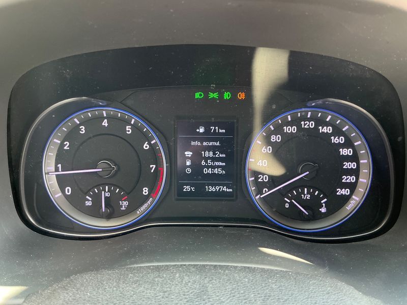 Hyundai Kona 1.0 TGDI Premium 2WD — zdjęcie 13