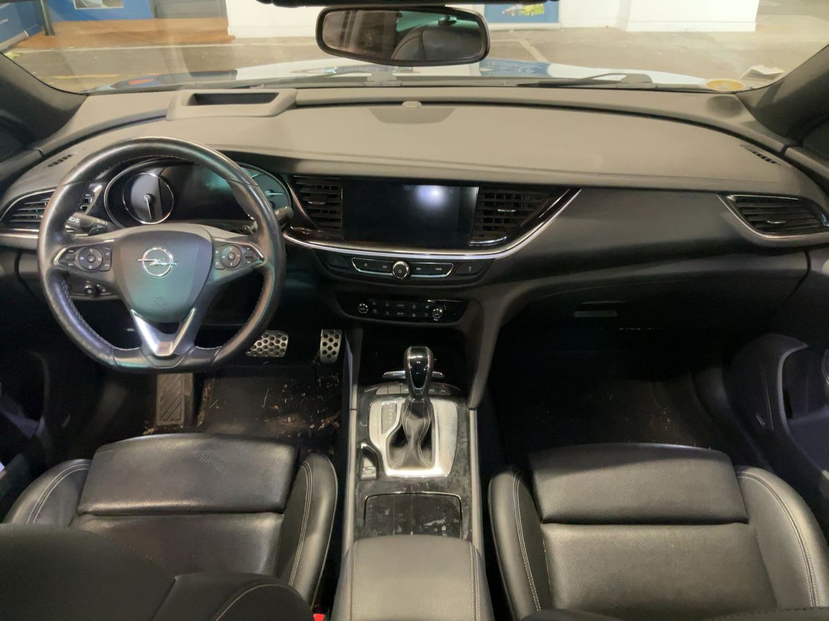 Opel Insignia 2019 — photo 18