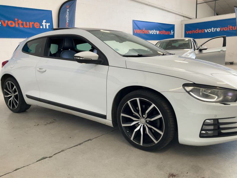 Volkswagen Scirocco 2.0 TDI R-Line BlueMotion Tech — zdjęcie 8