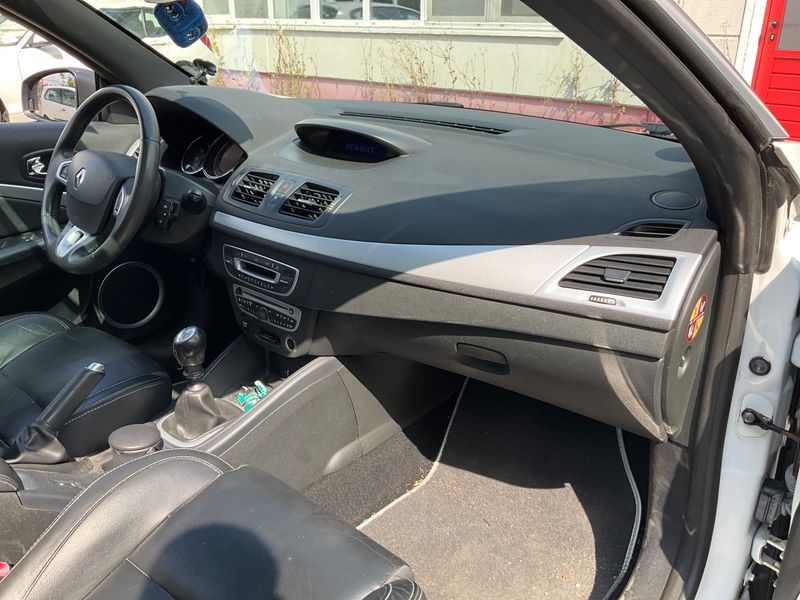 Renault Megane 1.5 dCi Dynamique 2012 – снимка 29