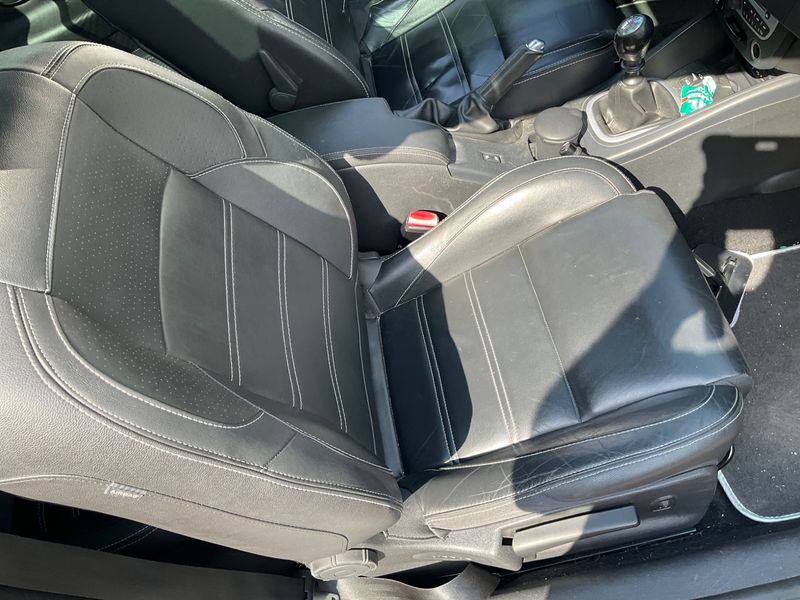 Renault Megane 1.5 dCi Dynamique 2012 – снимка 24