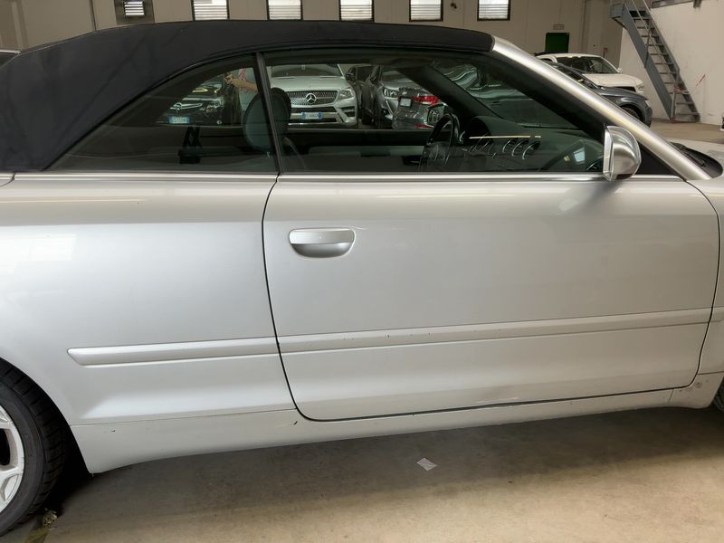 Audi S4 4.2 V8 quattro — zdjęcie 7