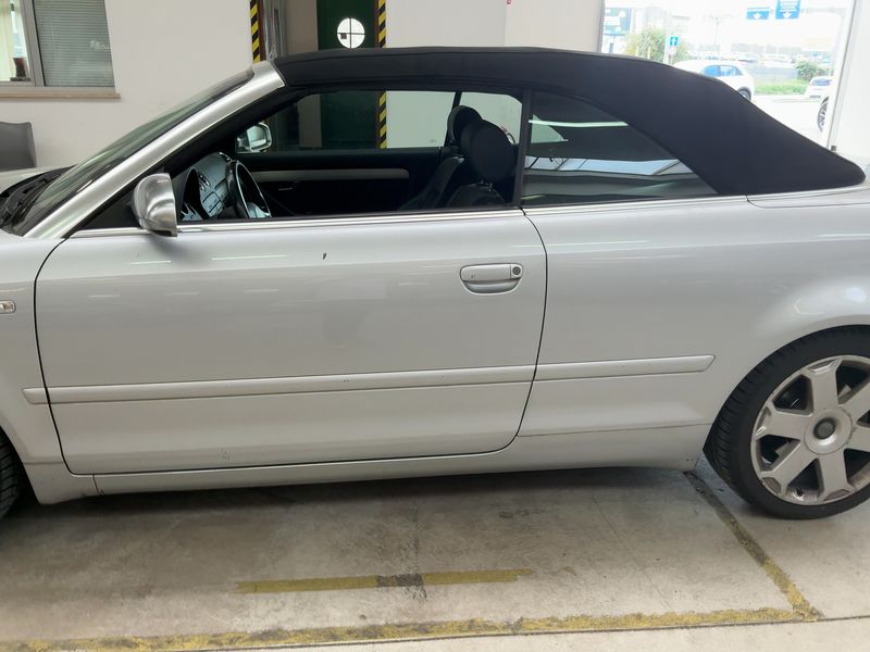 Audi S4 4.2 V8 quattro — zdjęcie 4