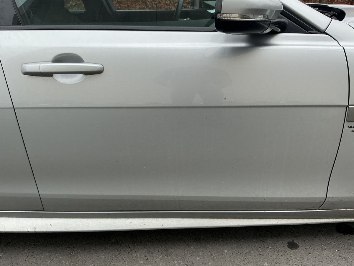 Jaguar XE 2017 — photo 35