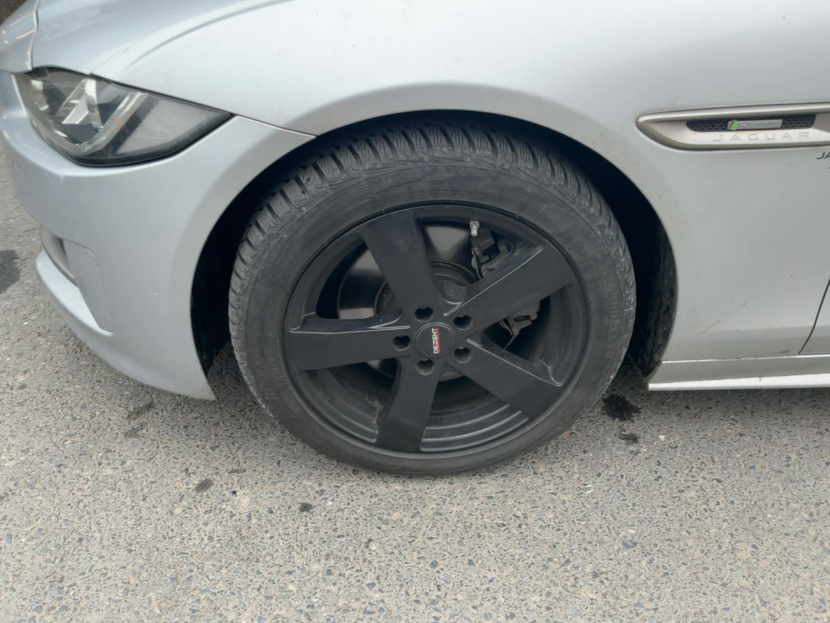 Jaguar XE 2017 — photo 4