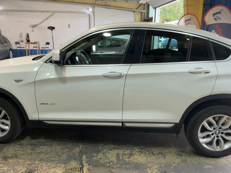 BMW X4 xDrive 20d — zdjęcie 4