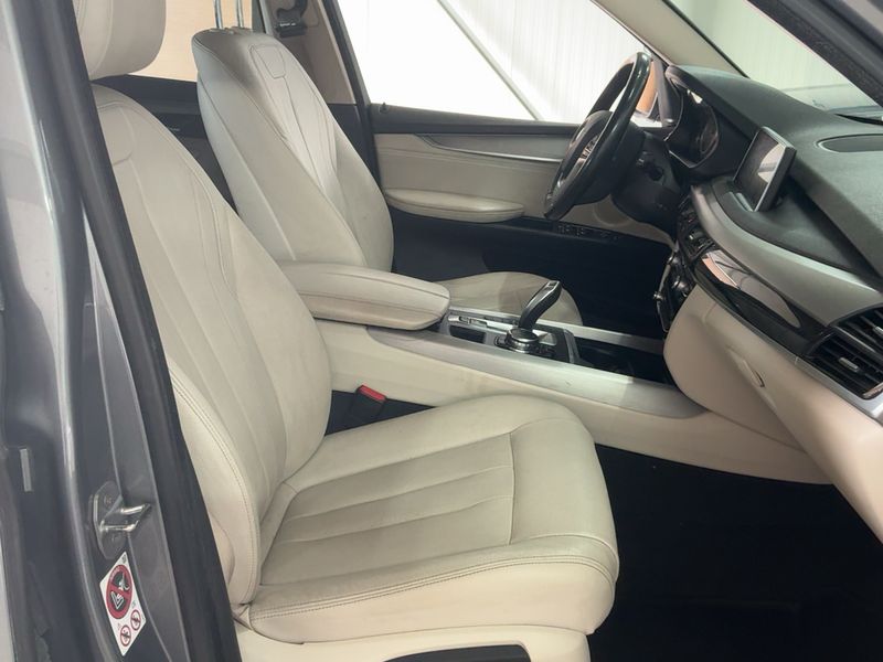 BMW X5 xDrive 30d Lounge Plus — zdjęcie 11