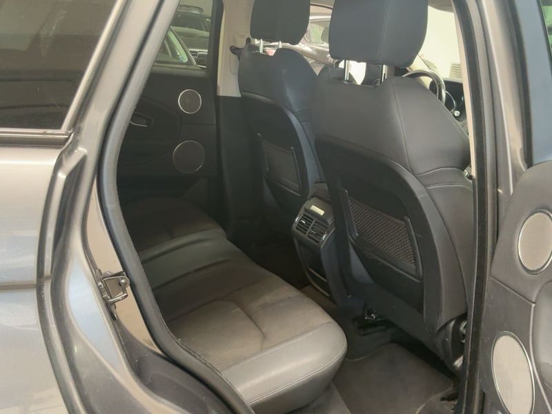 Land Rover Evoque 2.0 Td4 Pure — zdjęcie 14