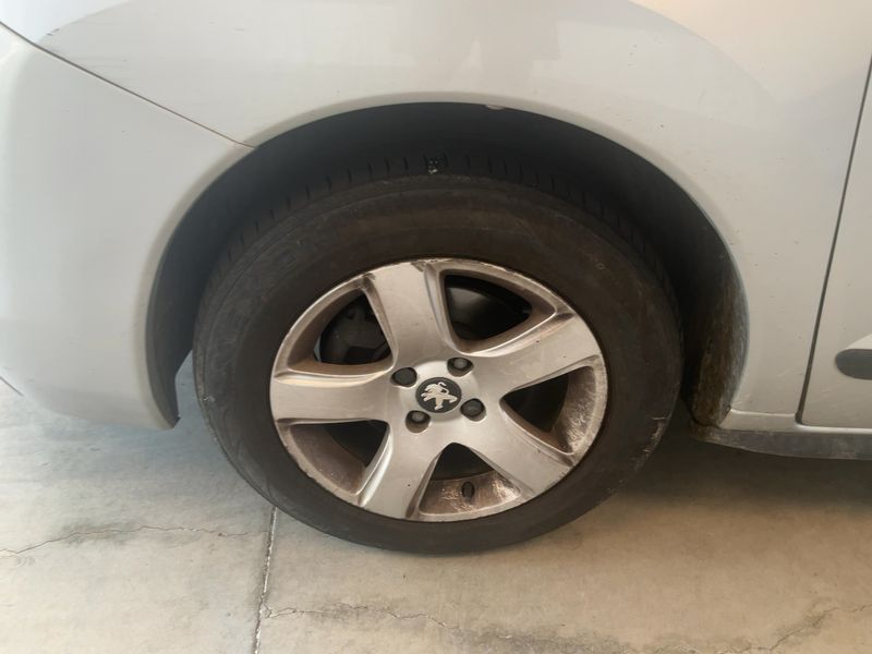 Peugeot 3008 1.6 Blue-HDi Business-Line 2015 – снимка 3