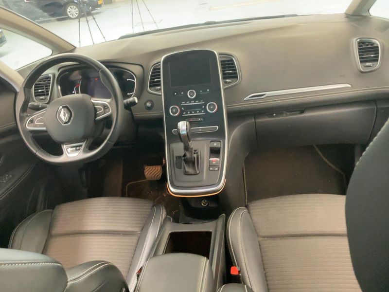 Renault Grand Scenic 1.3 TCe Intens — zdjęcie 12