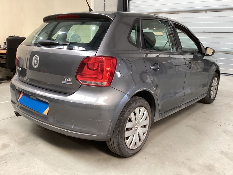 Volkswagen Polo 1.6 TDI Comfortline BlueMotion Tech 2010 – снимка 2