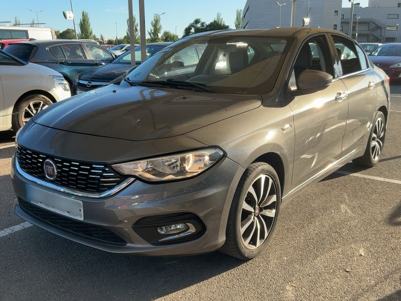 Fiat Tipo 1.4 Lounge — zdjęcie 1