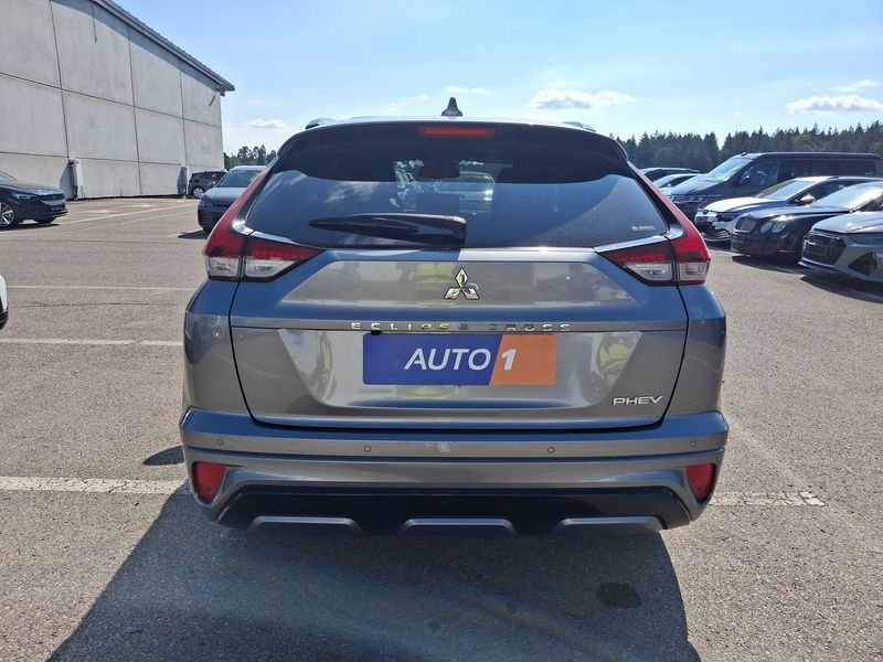 Mitsubishi Eclipse Cross 2.4 Plug-in Hybrid Plus Select 4WD — zdjęcie 4