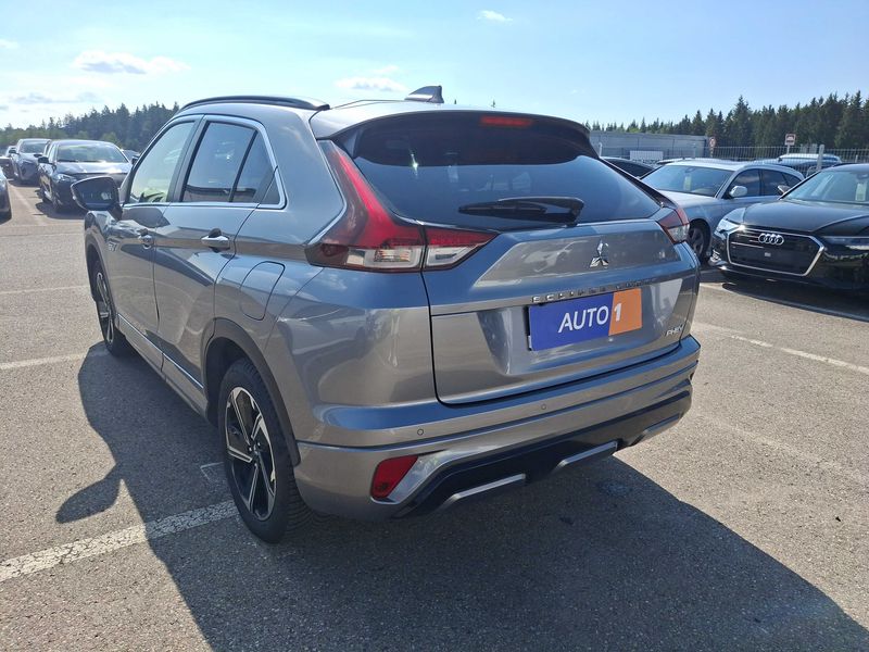Mitsubishi Eclipse Cross 2.4 Plug-in Hybrid Plus Select 4WD — zdjęcie 3