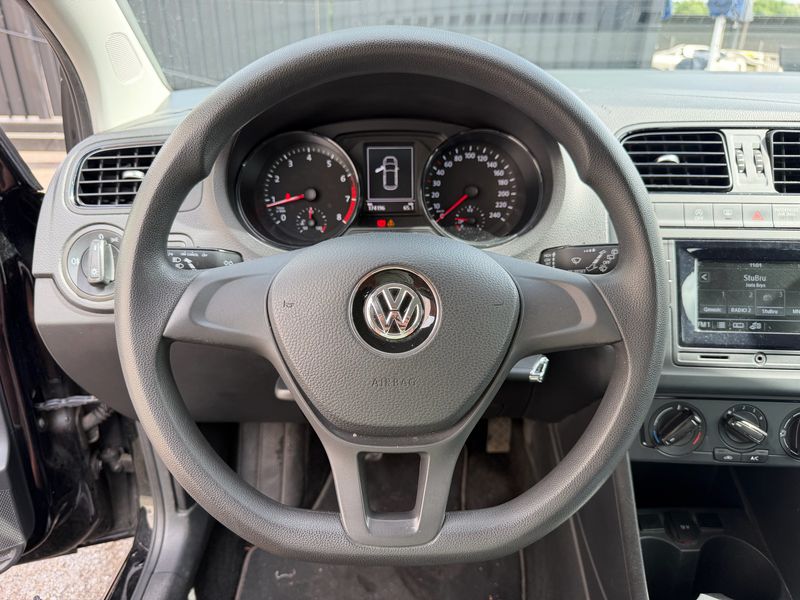 Volkswagen Polo 1.0 Trendline BlueMotion Tech — zdjęcie 20