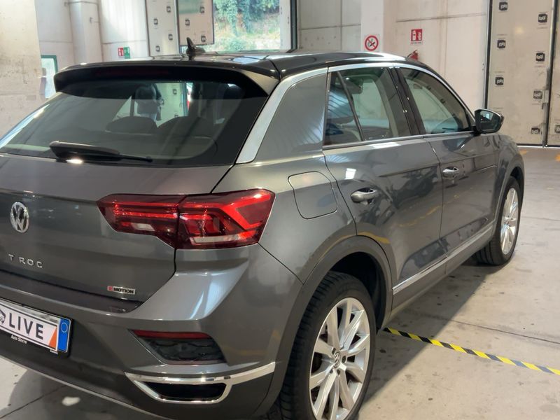Volkswagen T-Roc 2.0 TDI Active 4Motion — zdjęcie 6