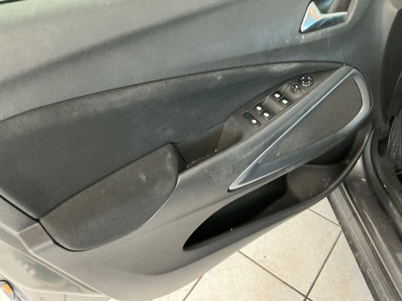 Opel Crossland X 1.2 Advance 2019 – снимка 23