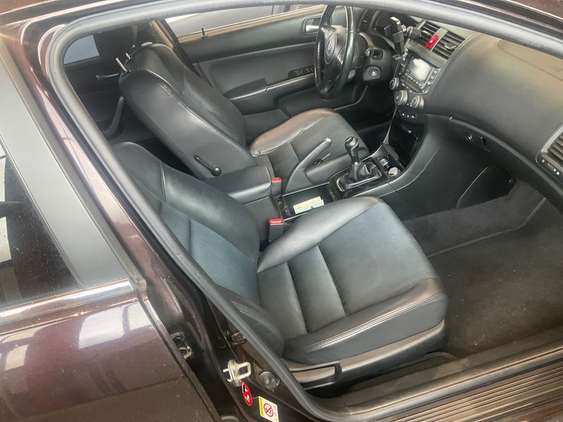 Honda Accord 2.0 VTEC Sport — zdjęcie 3