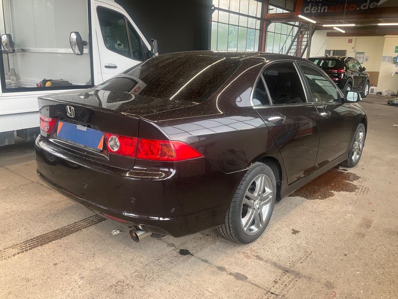 Honda Accord 2.0 VTEC Sport — zdjęcie 2