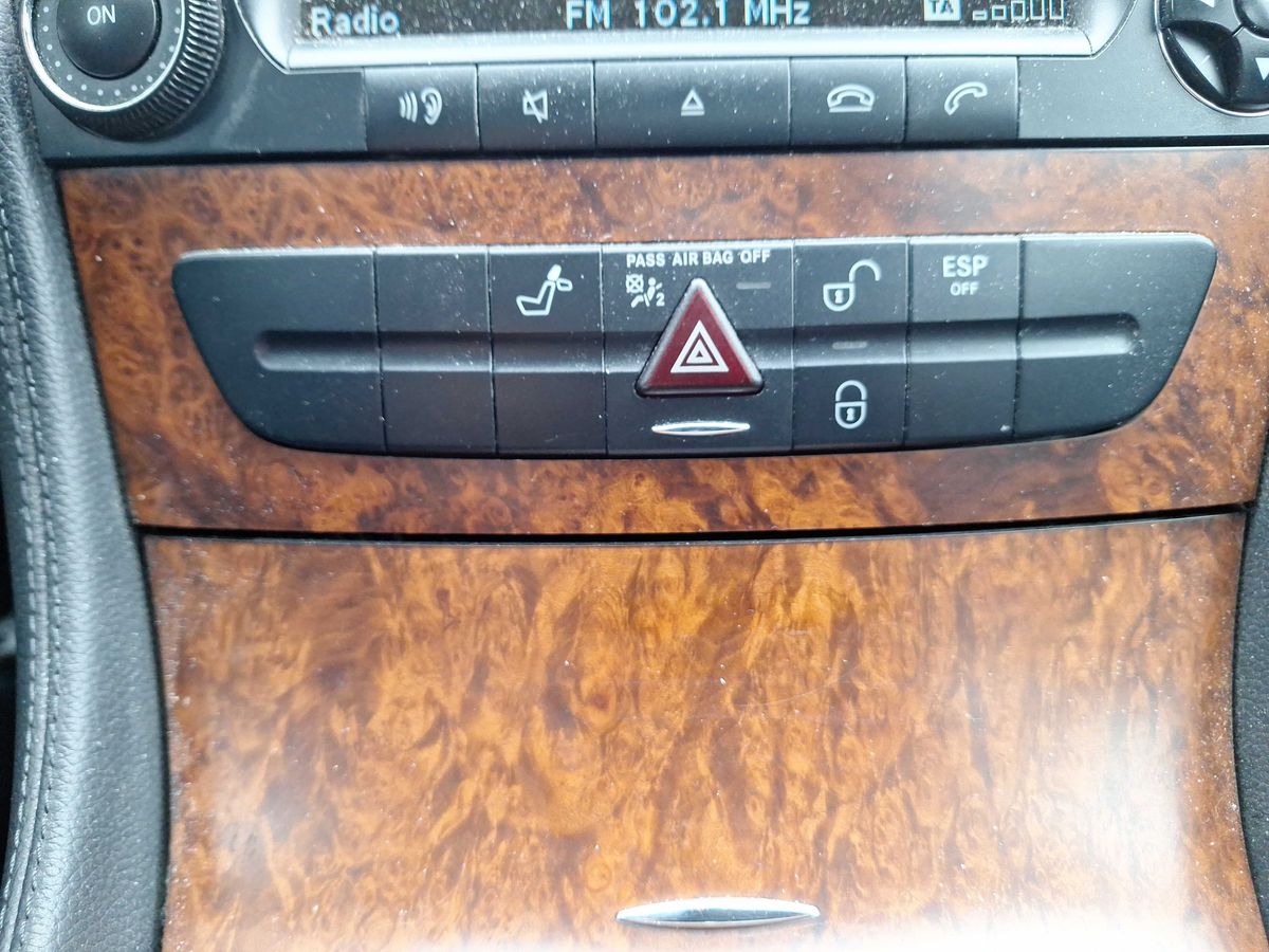 Mercedes-Benz CLS-Klasse 2007 — photo 27