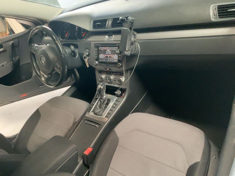 Volkswagen Passat 2.0 TDI Comfortline BlueMotion Tech 2012 – снимка 17